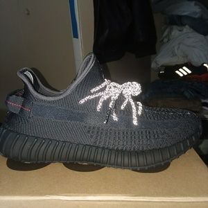 Yezzy 350 v2 non reflective